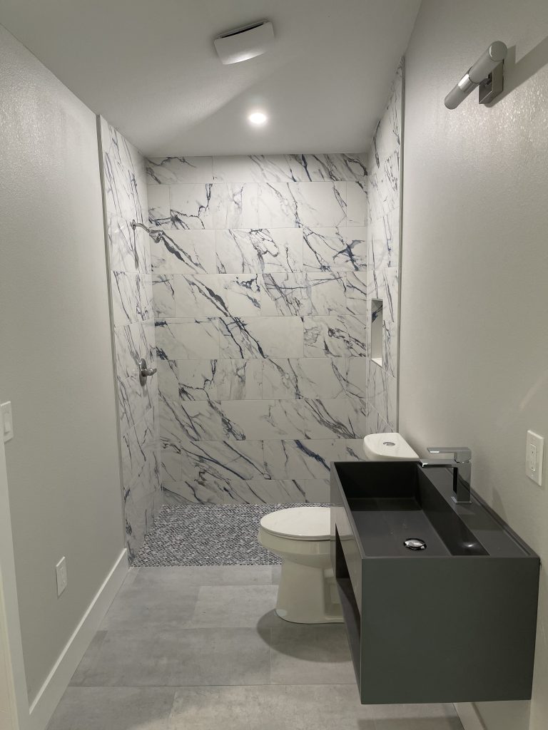 bathroom 6 scaled